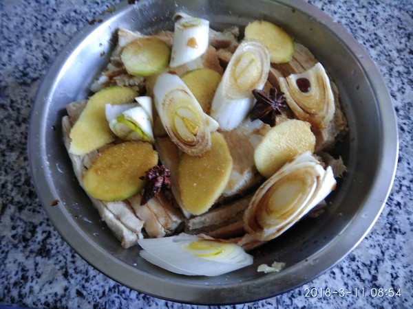 扣五花肉的做法-家常味其它工藝菜譜