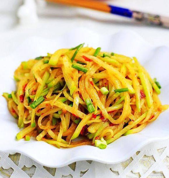 辣椒醬炒蘿卜的做法-家常味炒菜譜