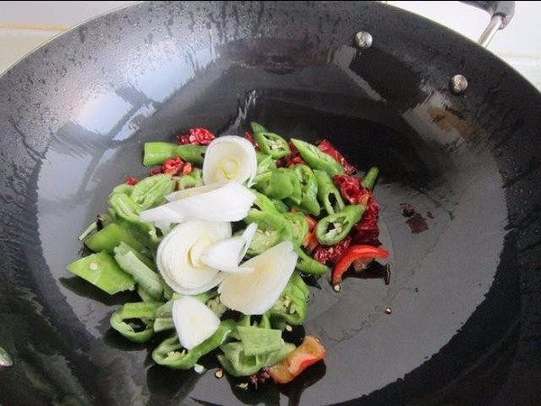 辣炒肥牛的做法-香辣味炒菜譜