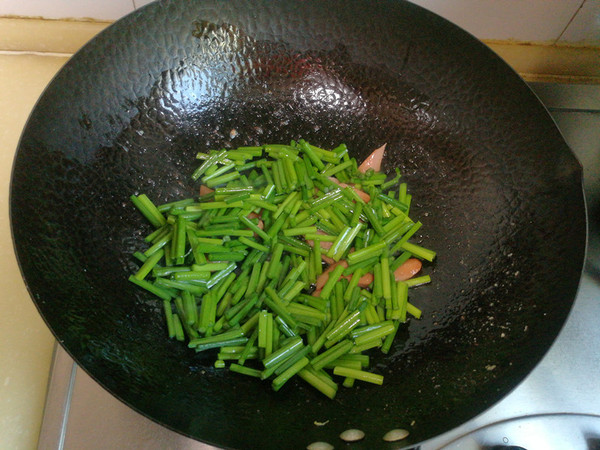 韭苔雞蛋炒蝦仁的做法-家常味炒菜譜