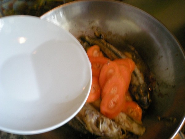 燉魚的做法-香辣味燉菜譜-易網健康養生網 燉魚的做法-香辣味燉菜譜