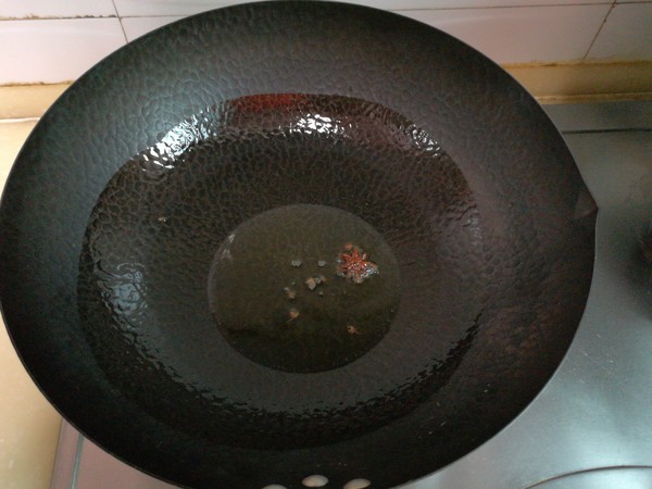 鯽魚花生仁燉烤麩的做法-家常味燉菜譜