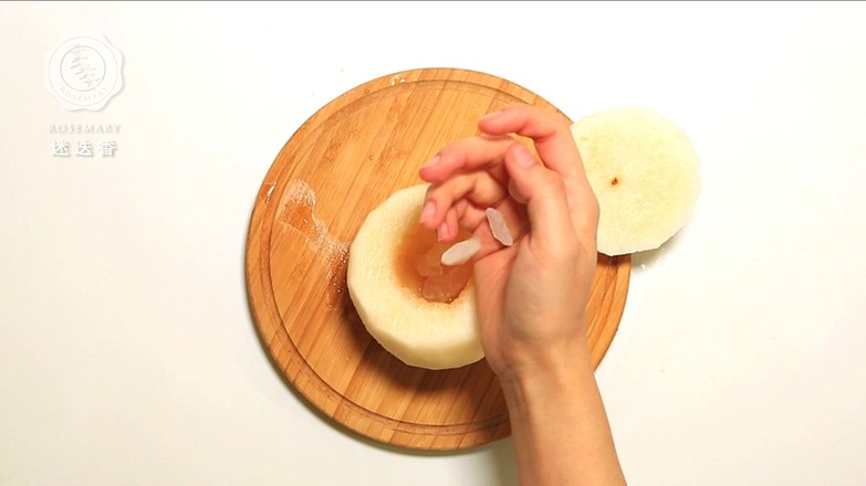 冰糖蒸梨的做法-酸甜味蒸菜譜-易網健康養生網 冰糖蒸梨的做法-酸甜味蒸菜譜