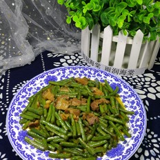 回鍋肉炒長(zhǎng)豆角的做法-家常味炒菜譜