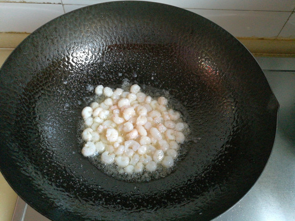 龍井蝦仁的做法-家常味炒菜譜