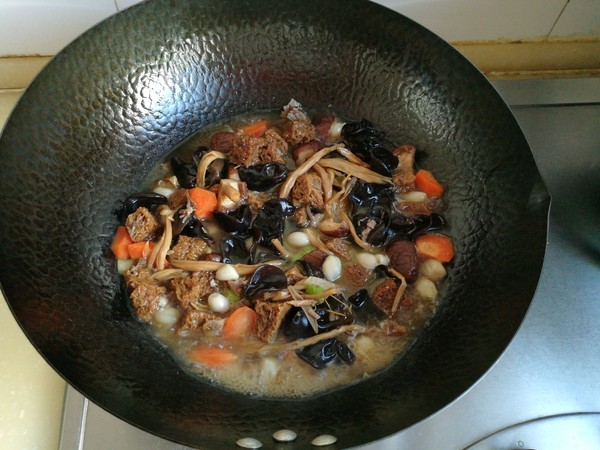 烤麩燴菜的做法-家常味燴菜譜-易網健康養生網 烤麩燴菜的做法-家常味燴菜譜