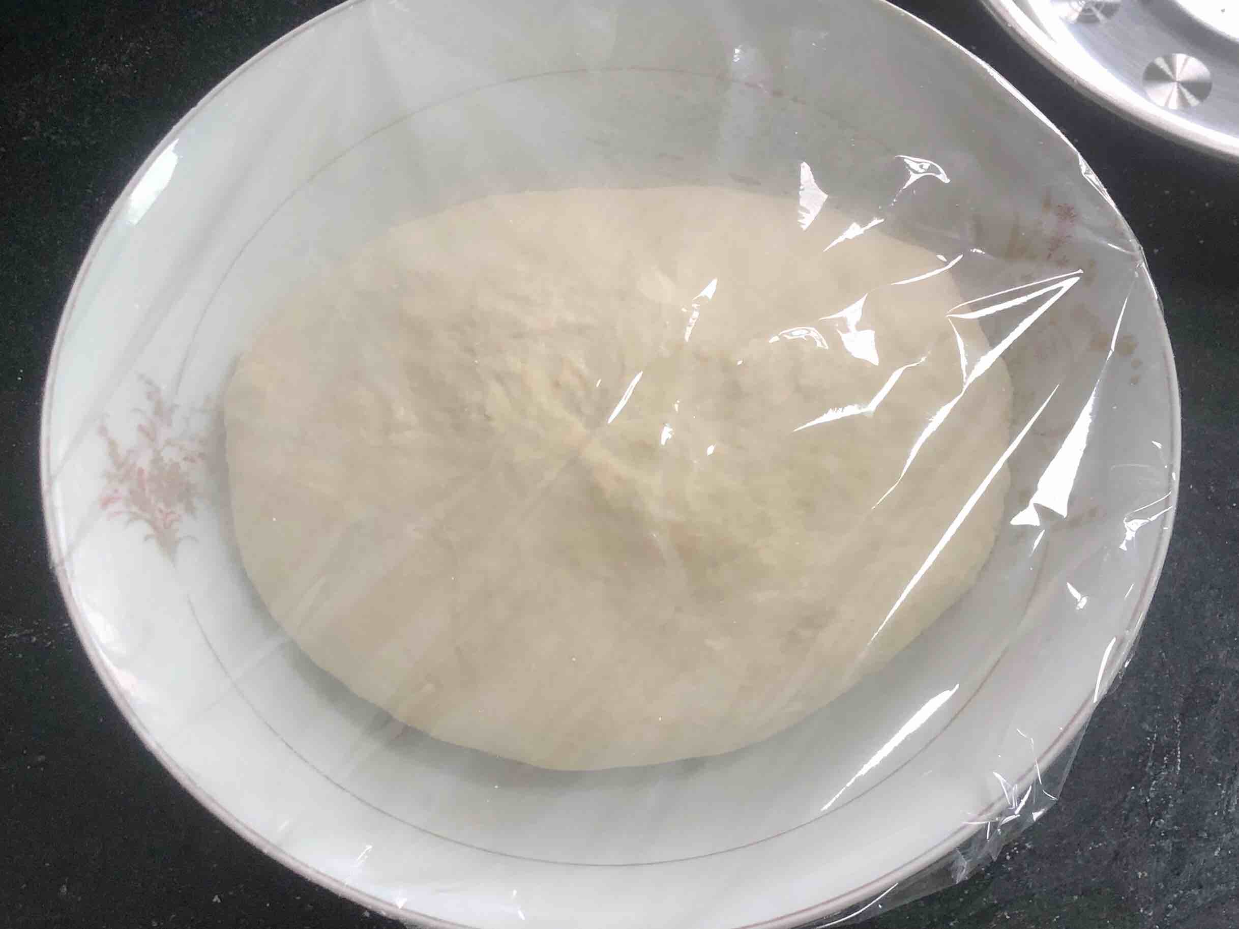 簡單易做滴涼皮的做法-酸辣味蒸菜譜