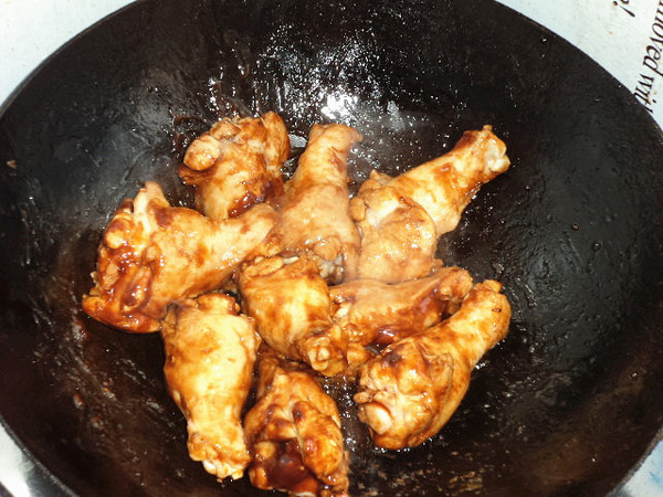 椒油醬香雞翅根的做法-醬香味燒菜譜
