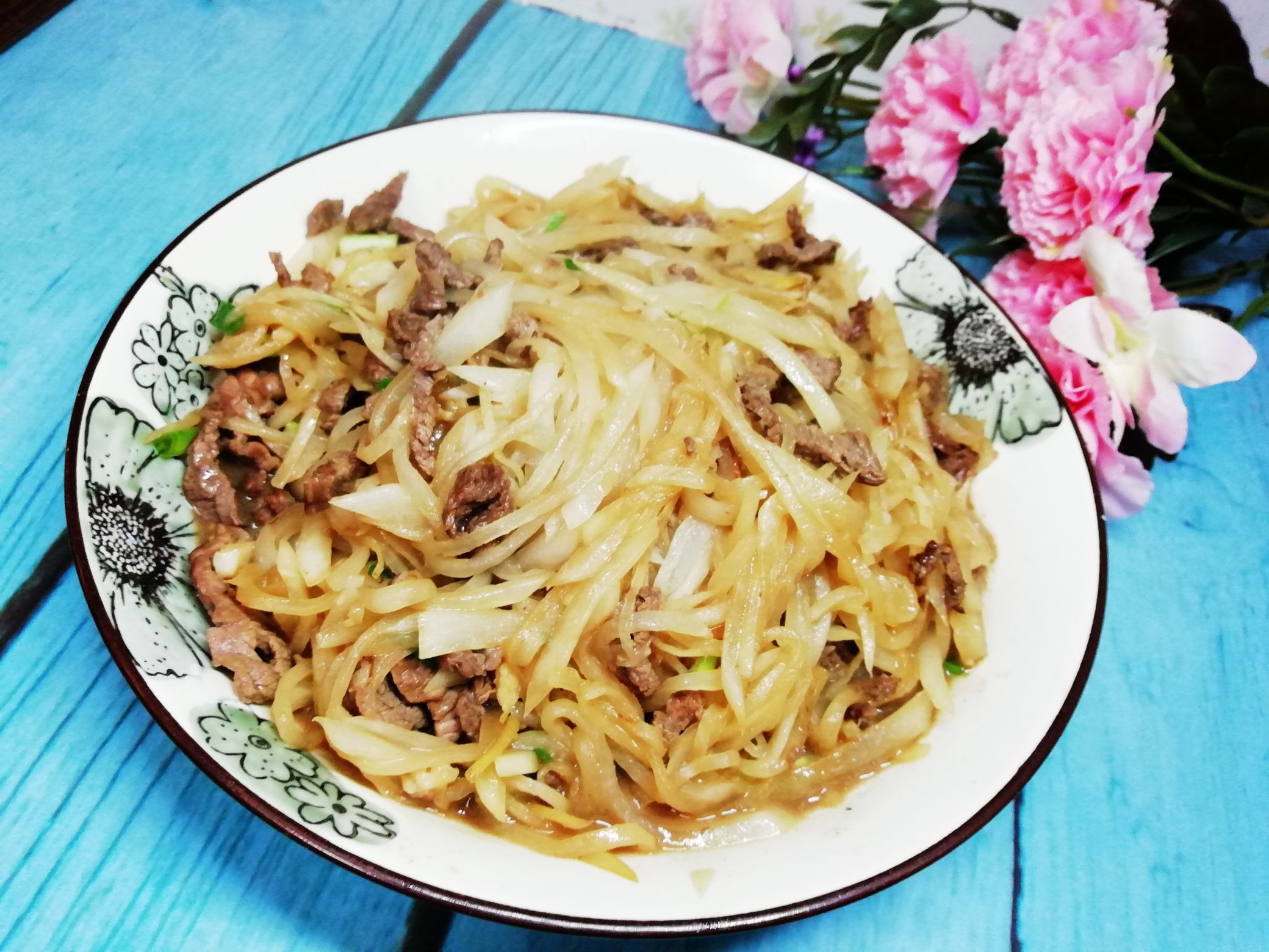 白蘿卜小炒牛肉的做法-家常味炒菜譜