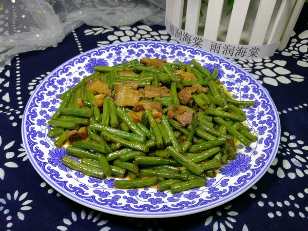 回鍋肉炒長(zhǎng)豆角的做法-家常味炒菜譜