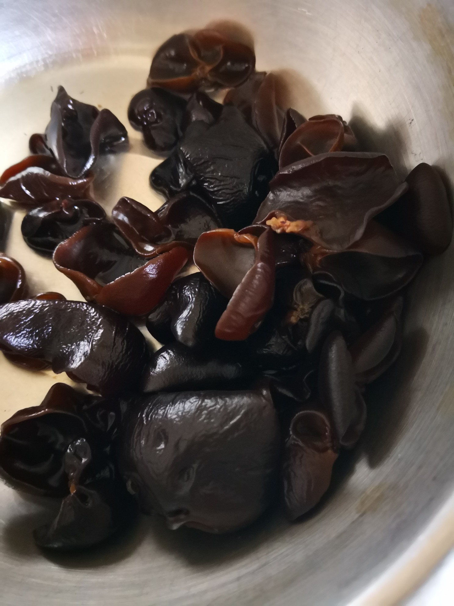 豆干炒木耳的做法-家常味炒菜譜