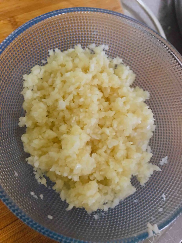 蒜蓉龍利魚的做法-蒜香味蒸菜譜