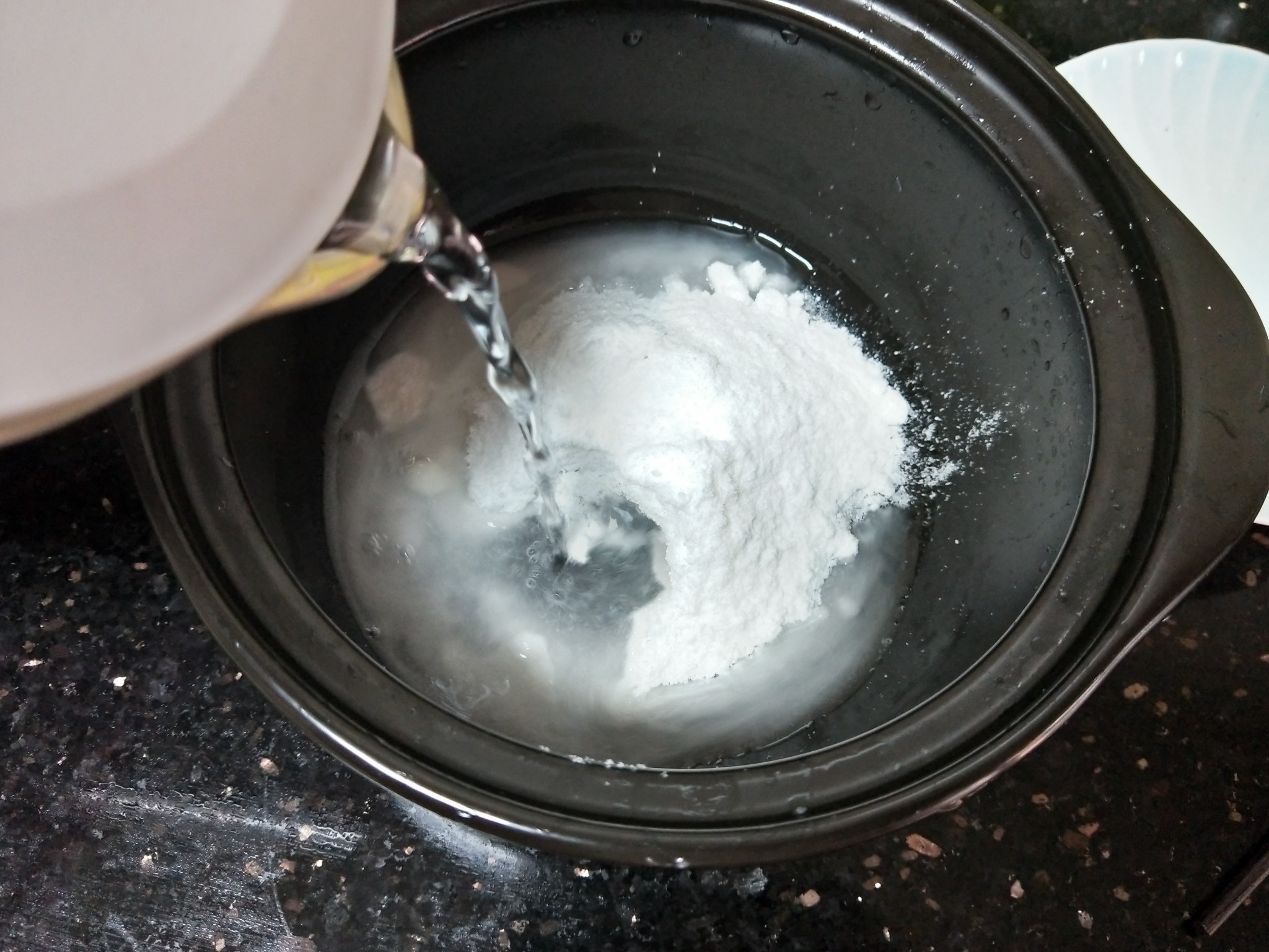 奶香涼粉的做法-甜味煮菜譜