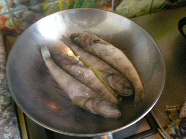 燉魚的做法-香辣味燉菜譜-易網健康養生網 燉魚的做法-香辣味燉菜譜