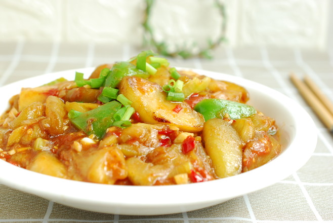 魚香茄子的做法-家常味炒菜譜