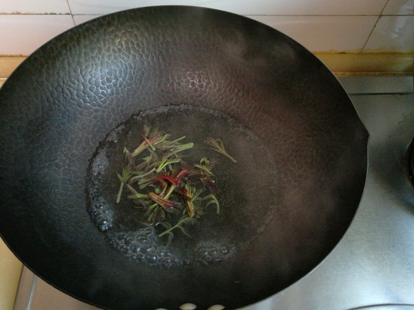 香椿魚雞蛋餅的做法-家常味煎菜譜