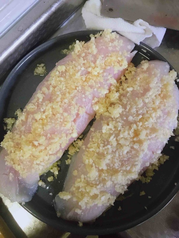 蒜蓉龍利魚的做法-蒜香味蒸菜譜