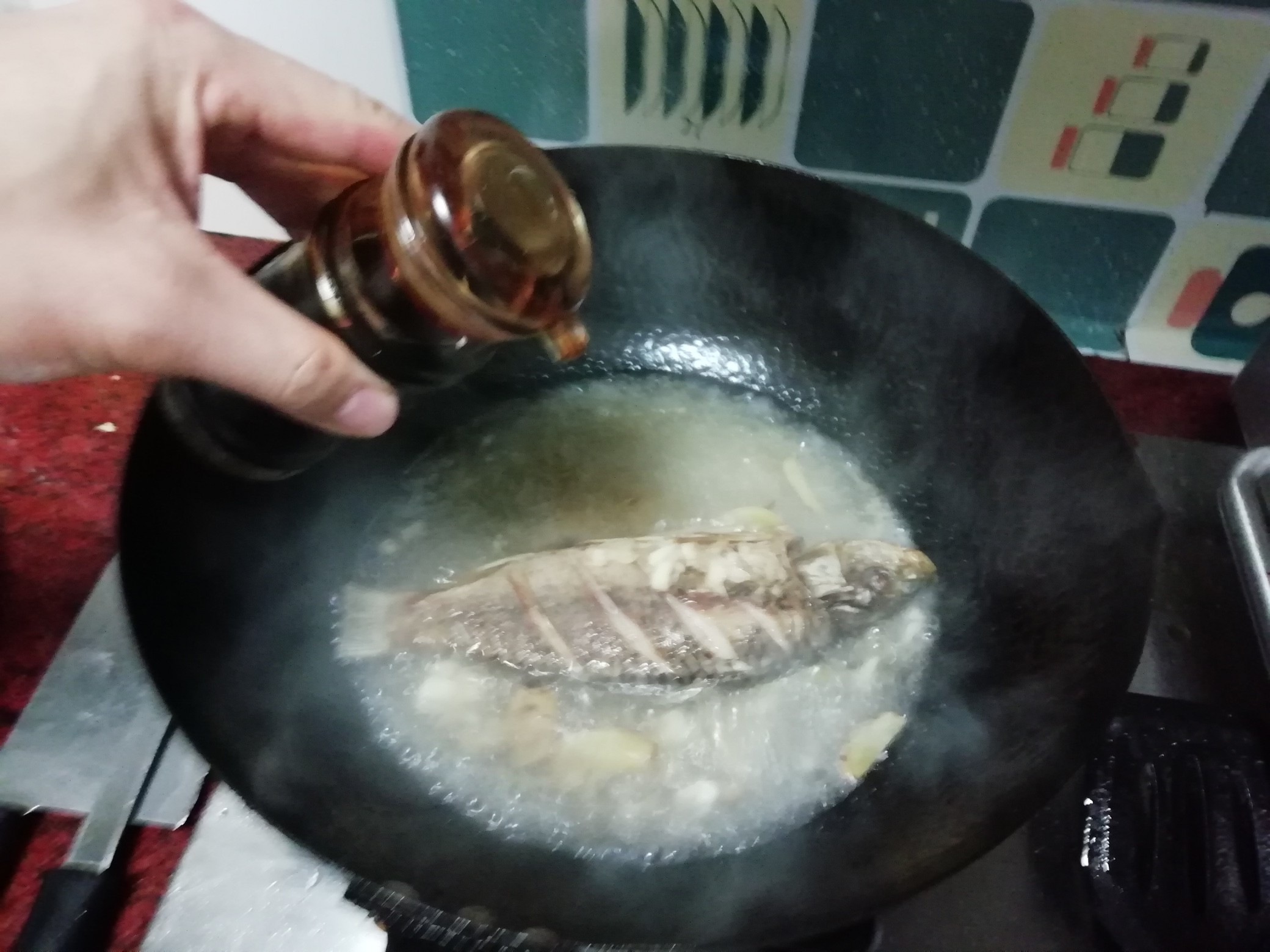 燜燒鯉魚的做法-咸鮮味燉菜譜