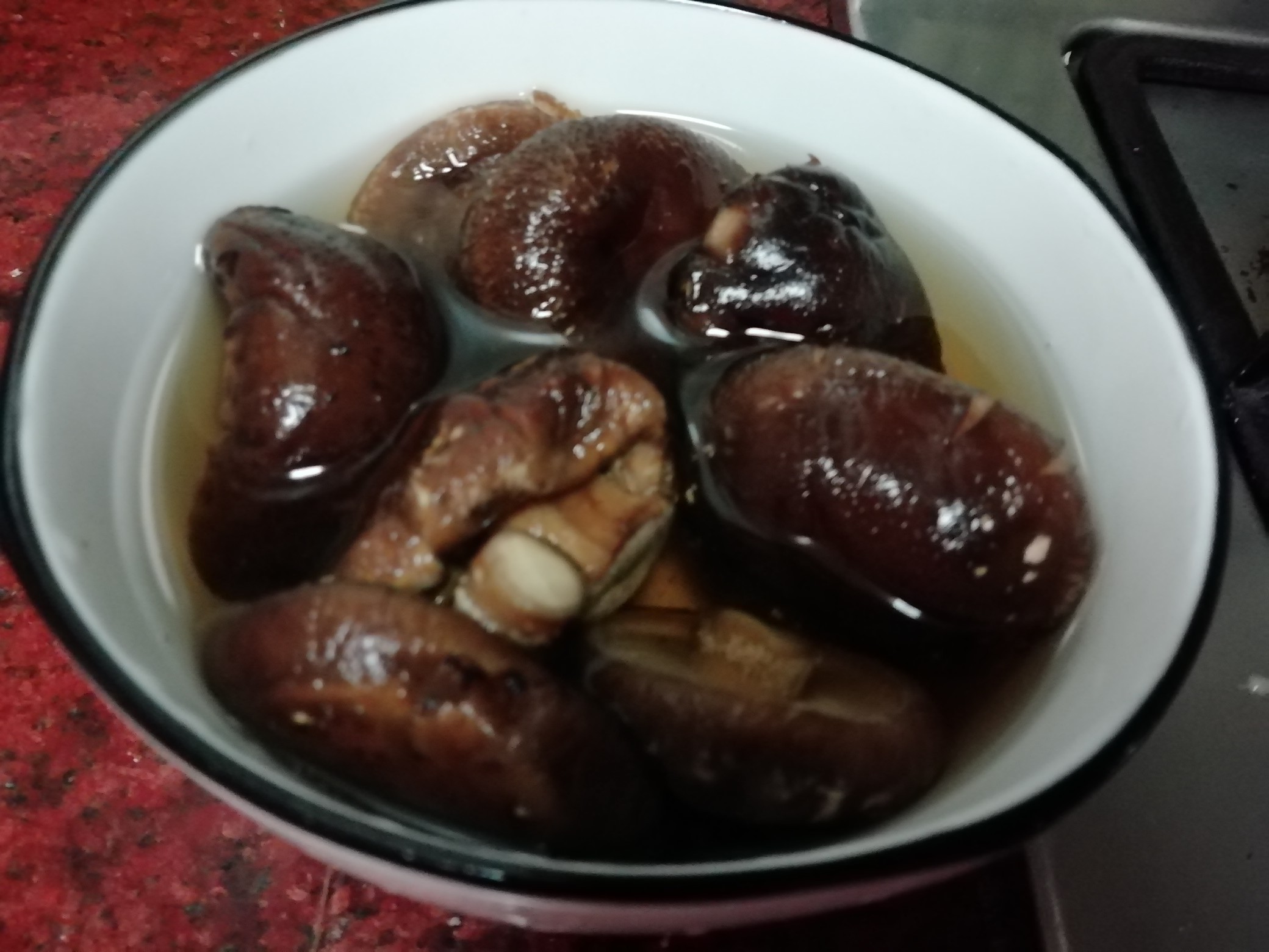 香菇燜雞飯的做法-咸鮮味炒菜譜