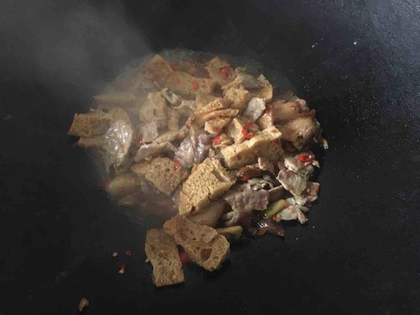 面筋炒肉的做法-香辣味炒菜譜