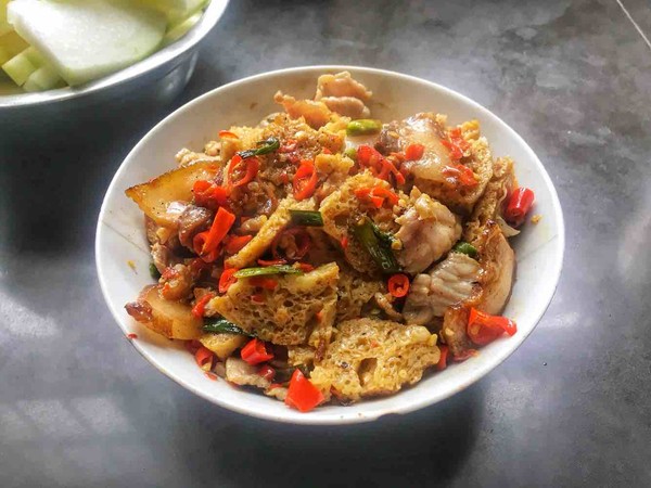 面筋炒肉的做法-香辣味炒菜譜