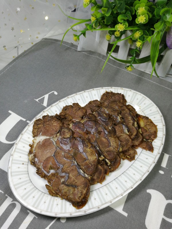 醬牛肉的做法-家常味醬菜譜-易網(wǎng)健康養(yǎng)生網(wǎng) 醬牛肉的做法-家常味醬菜譜