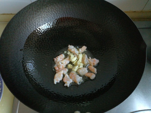 萵筍木耳炒蝦仁的做法-家常味炒菜譜