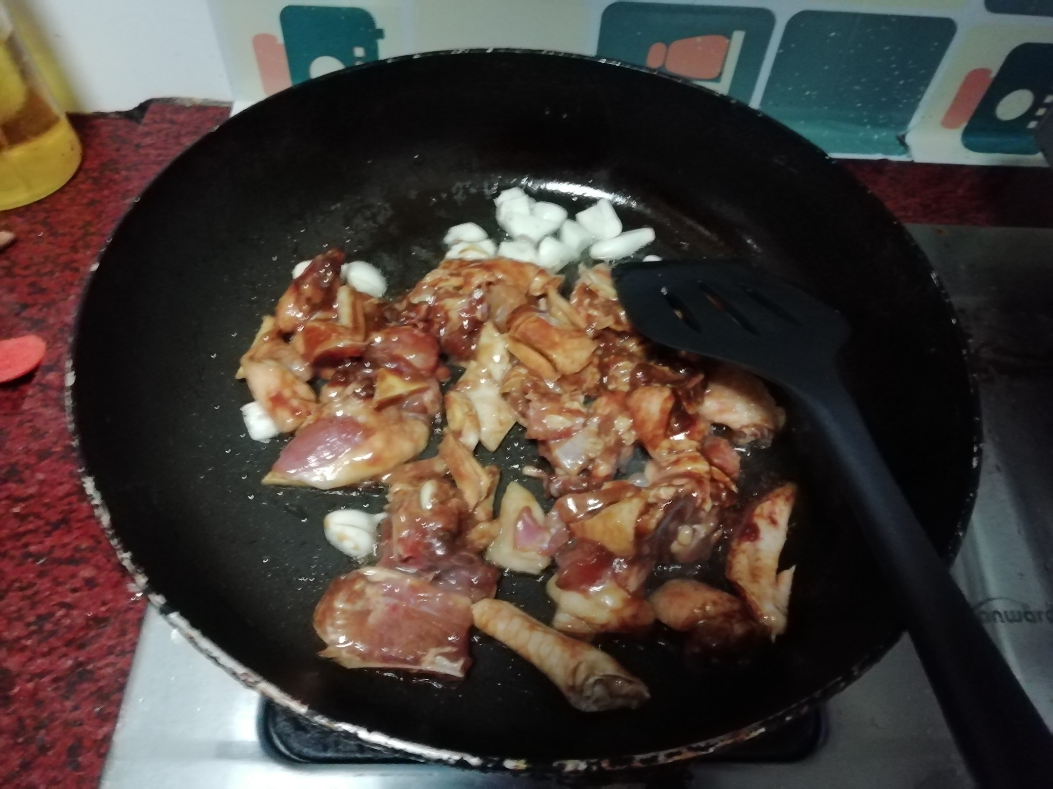 香菇燜雞飯的做法-咸鮮味炒菜譜