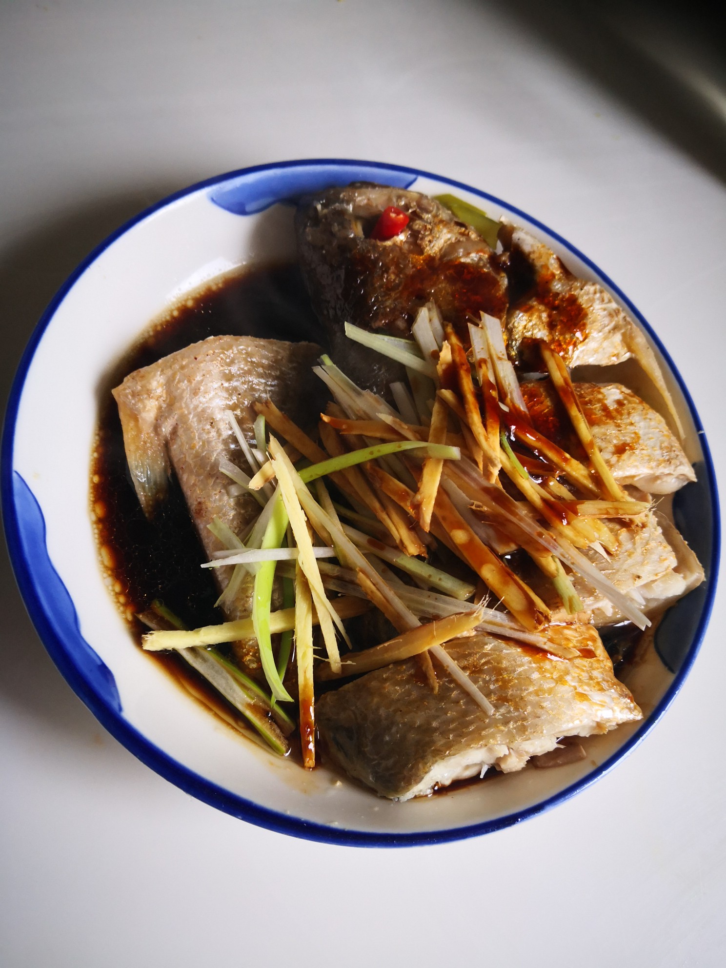 澆汁黃花魚的做法-家常味蒸菜譜