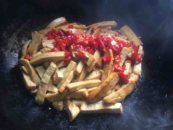 小炒香干的做法-家常味炒菜譜