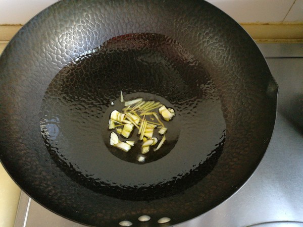 啤酒燉雞翅的做法-家常味燉菜譜