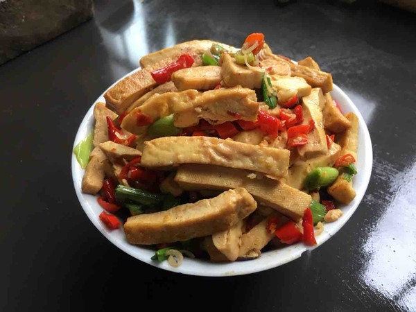 小炒香干的做法-家常味炒菜譜