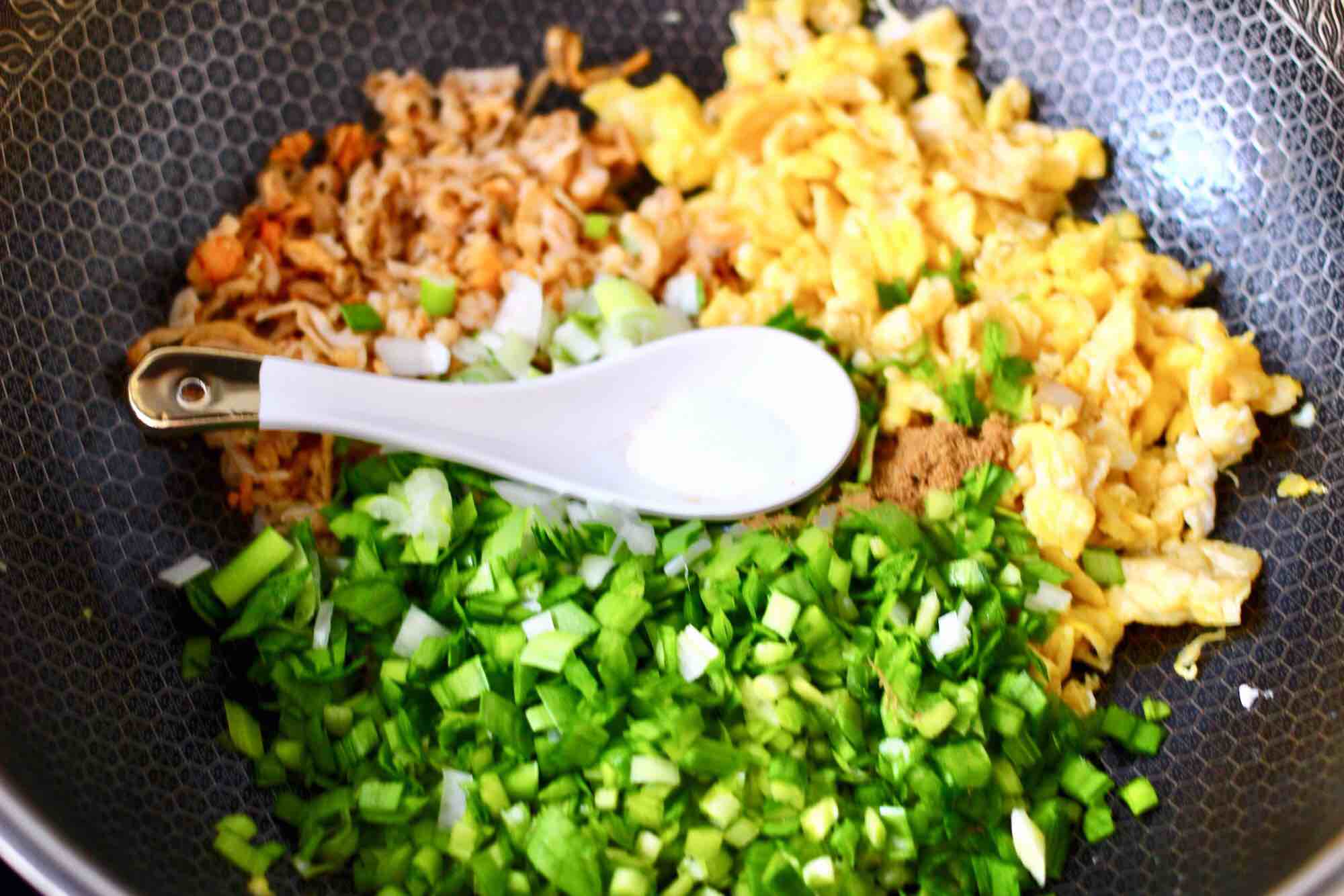 韭菜扇貝餡餅的做法-咸鮮味煎菜譜