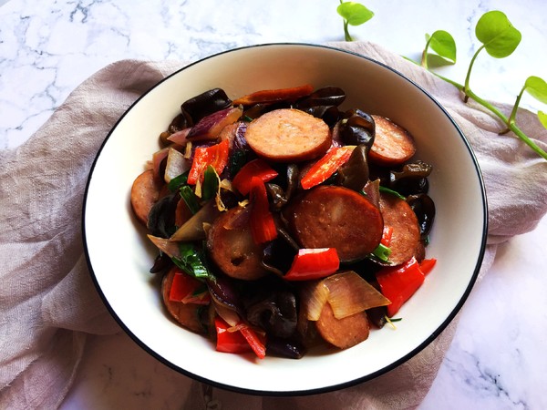 小炒紅腸的做法-家常味炒菜譜