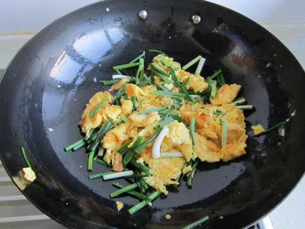香蔥炒雞蛋的做法-家常味炒菜譜
