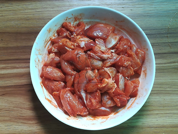 雞肉丸子的做法-麻辣味煎菜譜