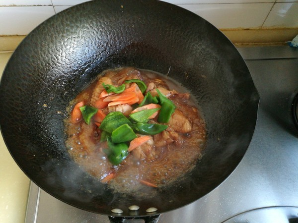 啤酒燉雞翅的做法-家常味燉菜譜