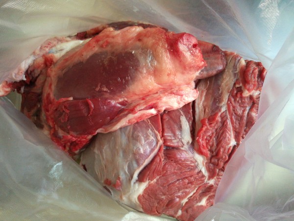 醬牛肉的做法-家常味醬菜譜-易網(wǎng)<a href=http://www.gyfww.com/ target=_blank class=infotextkey>健康養(yǎng)生</a>網(wǎng) 醬牛肉的做法-家常味醬菜譜