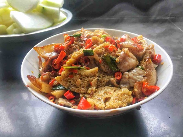 面筋炒肉的做法-香辣味炒菜譜