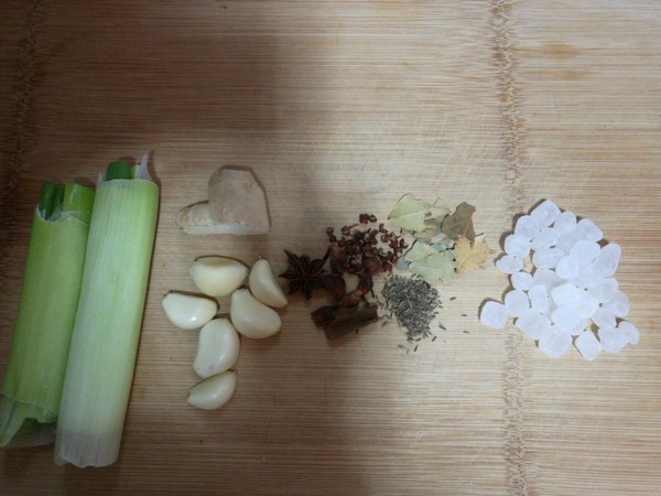 醬牛肉的做法-家常味醬菜譜-易網(wǎng)健康養(yǎng)生網(wǎng) 醬牛肉的做法-家常味醬菜譜