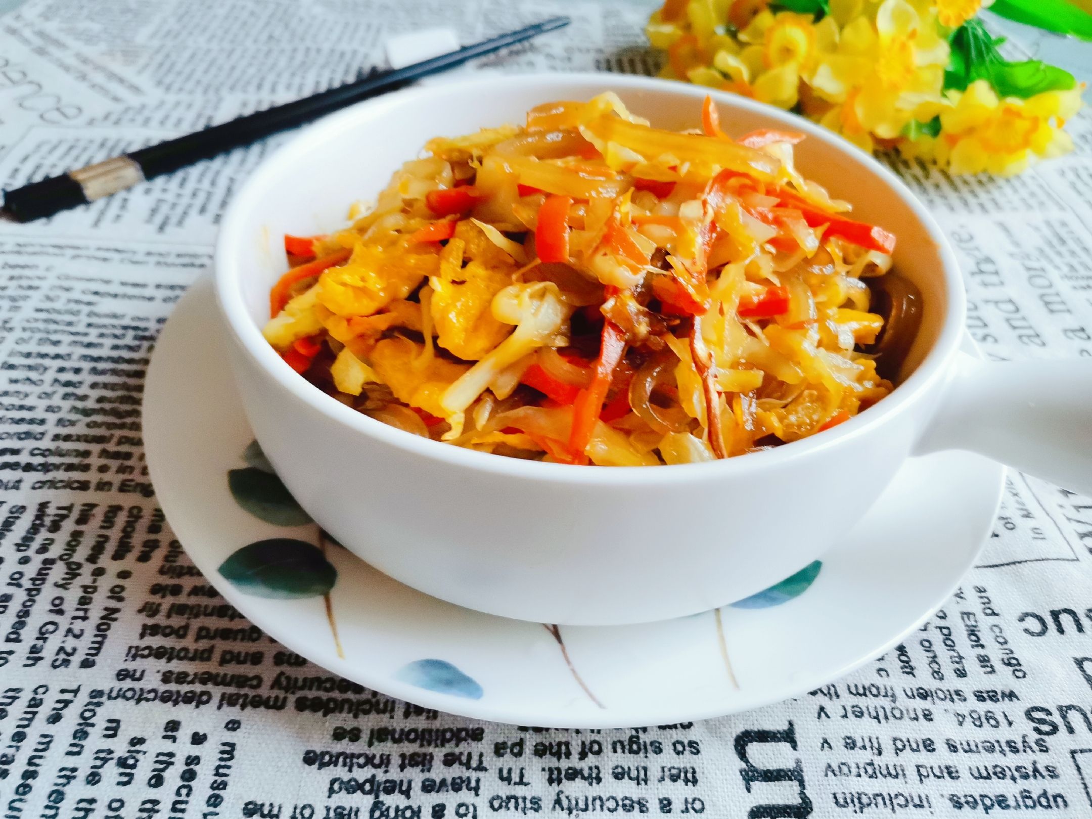 包菜粉絲炒雞蛋的做法-咸鮮味炒菜譜