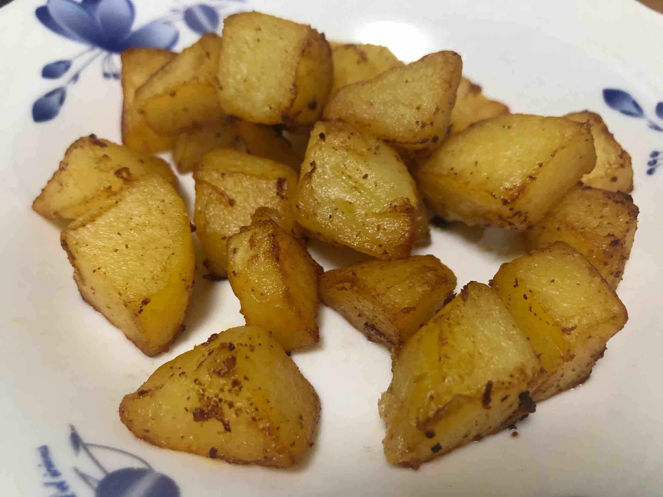 土豆燒雞腿的做法-家常味燒菜譜