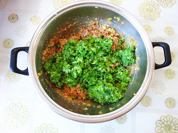 千層肉餅的做法-咸鮮味烙菜譜