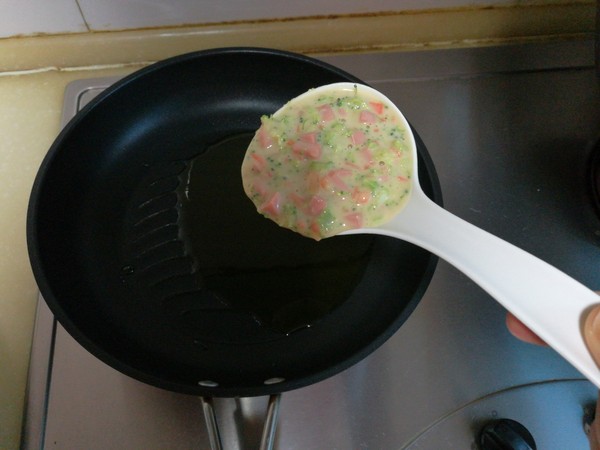 西蘭花菜餅的做法-家常味煎菜譜