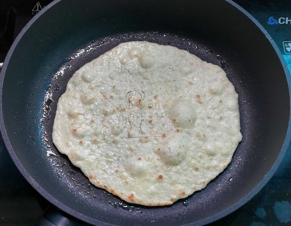 酸青瓜午餐肉卷餅的做法-家常味煎菜譜