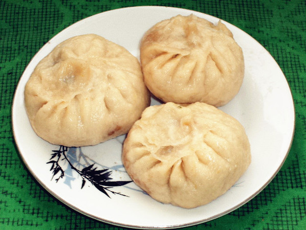 豬肉韭菜餡蒸包的做法-咸鮮味蒸菜譜
