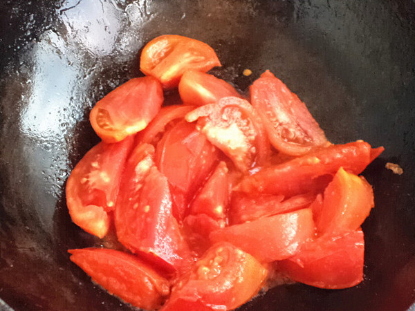 番茄木耳炒雞蛋的做法-家常味炒菜譜