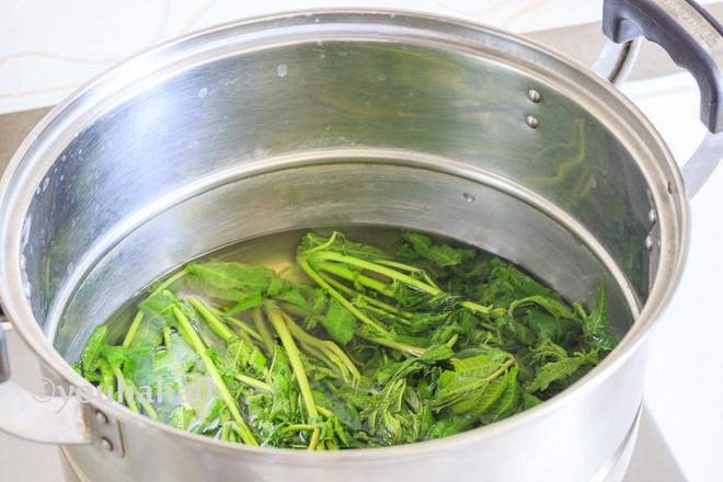 香椿芽鵝蛋并的做法-家常味炒菜譜