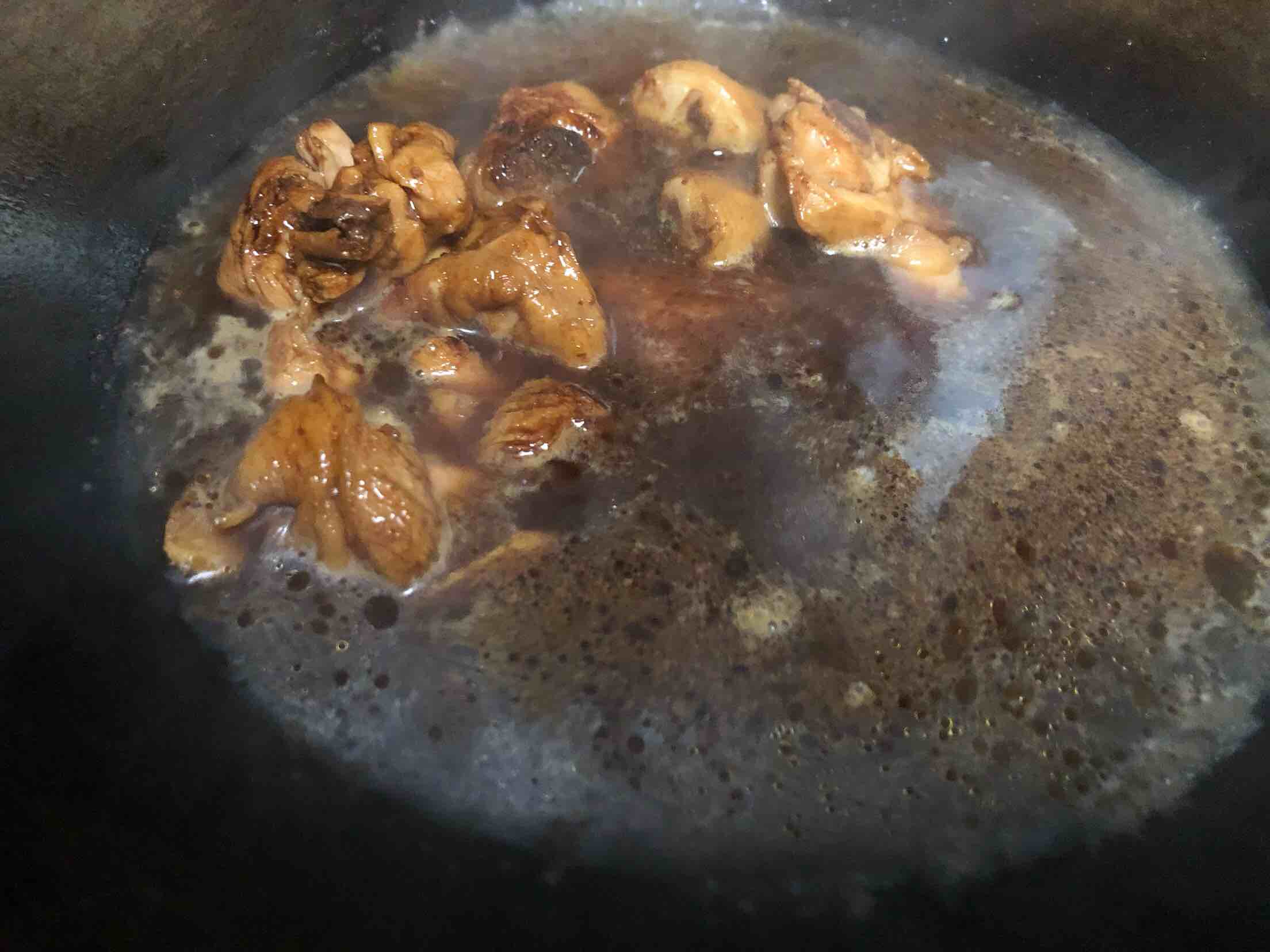 土豆燒雞腿的做法-家常味燒菜譜