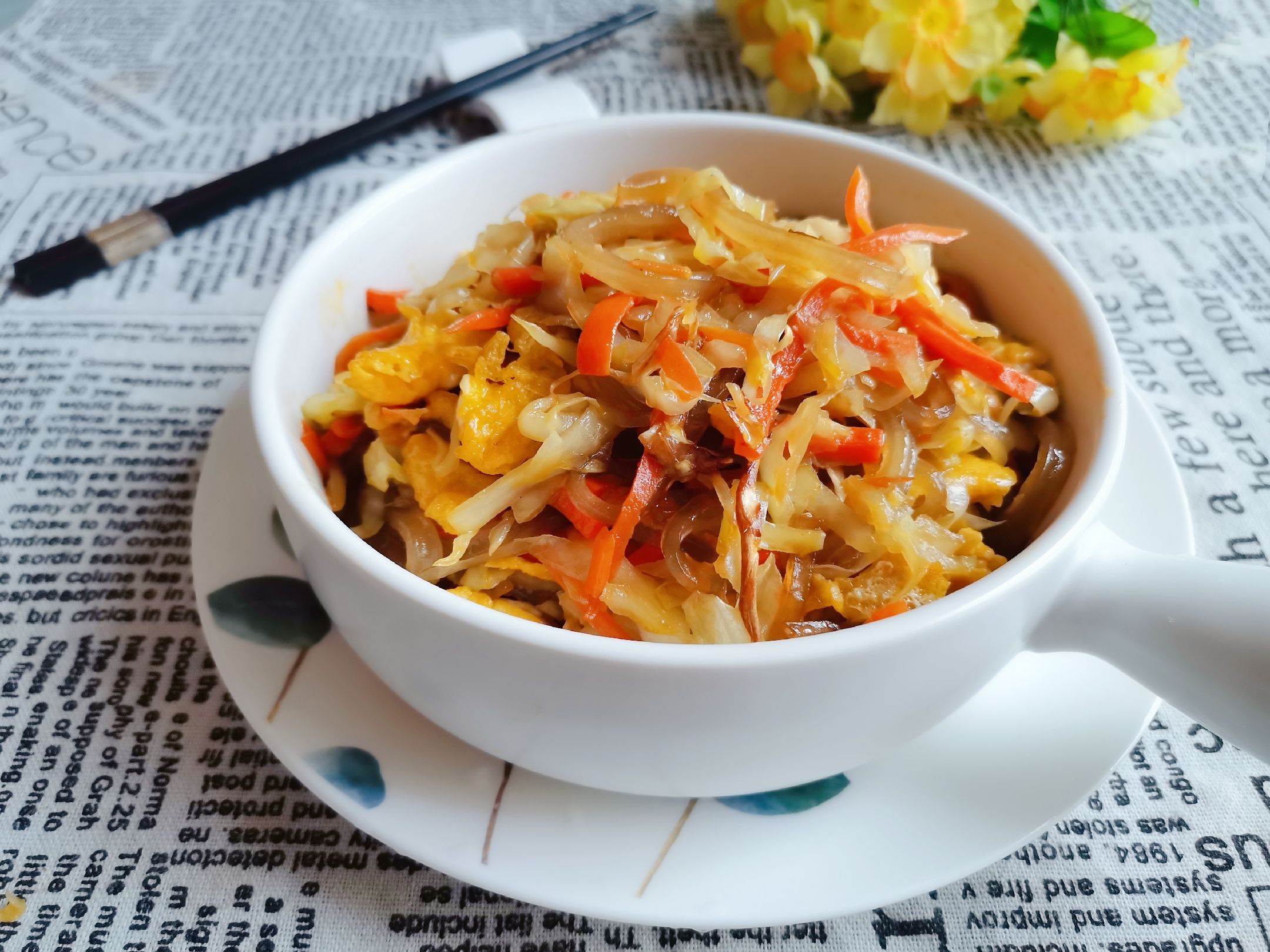 包菜粉絲炒雞蛋的做法-咸鮮味炒菜譜